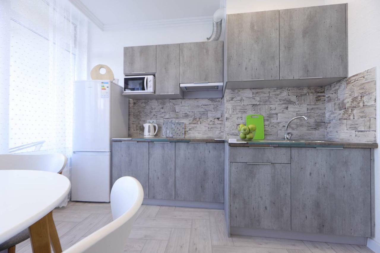 Skyview Apartments Odessa Ngoại thất bức ảnh